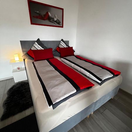 Modern Apartment เอาก์สเบิร์ก ภายนอก รูปภาพ
